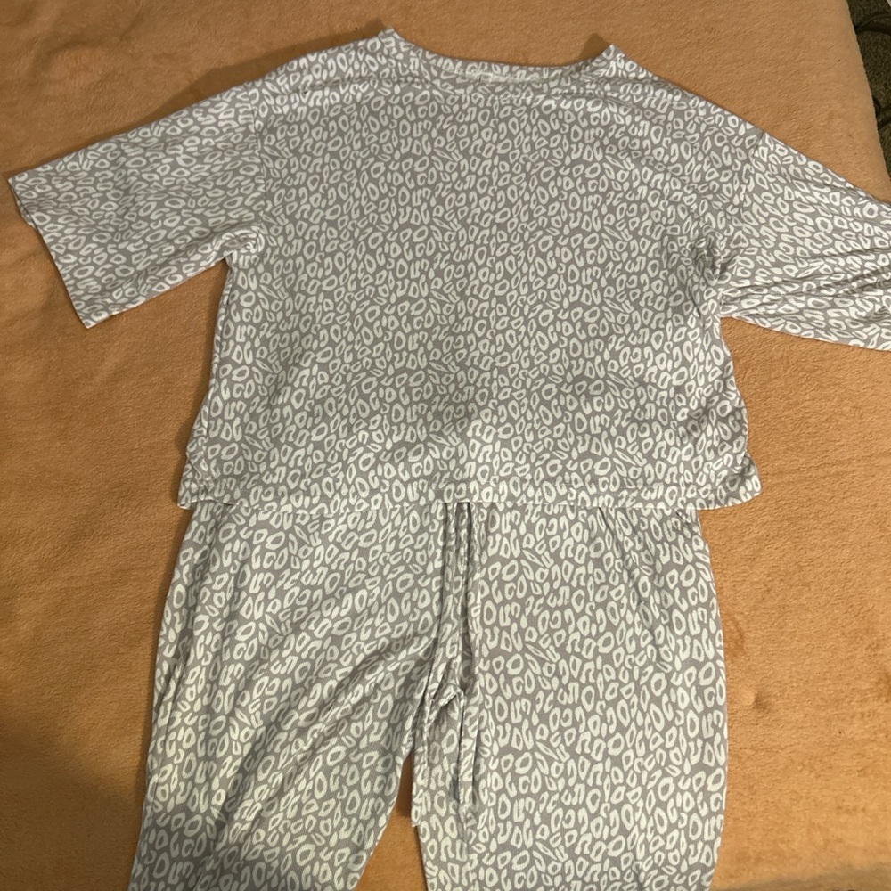 Gray/purple Leopard-Print Pajama Set